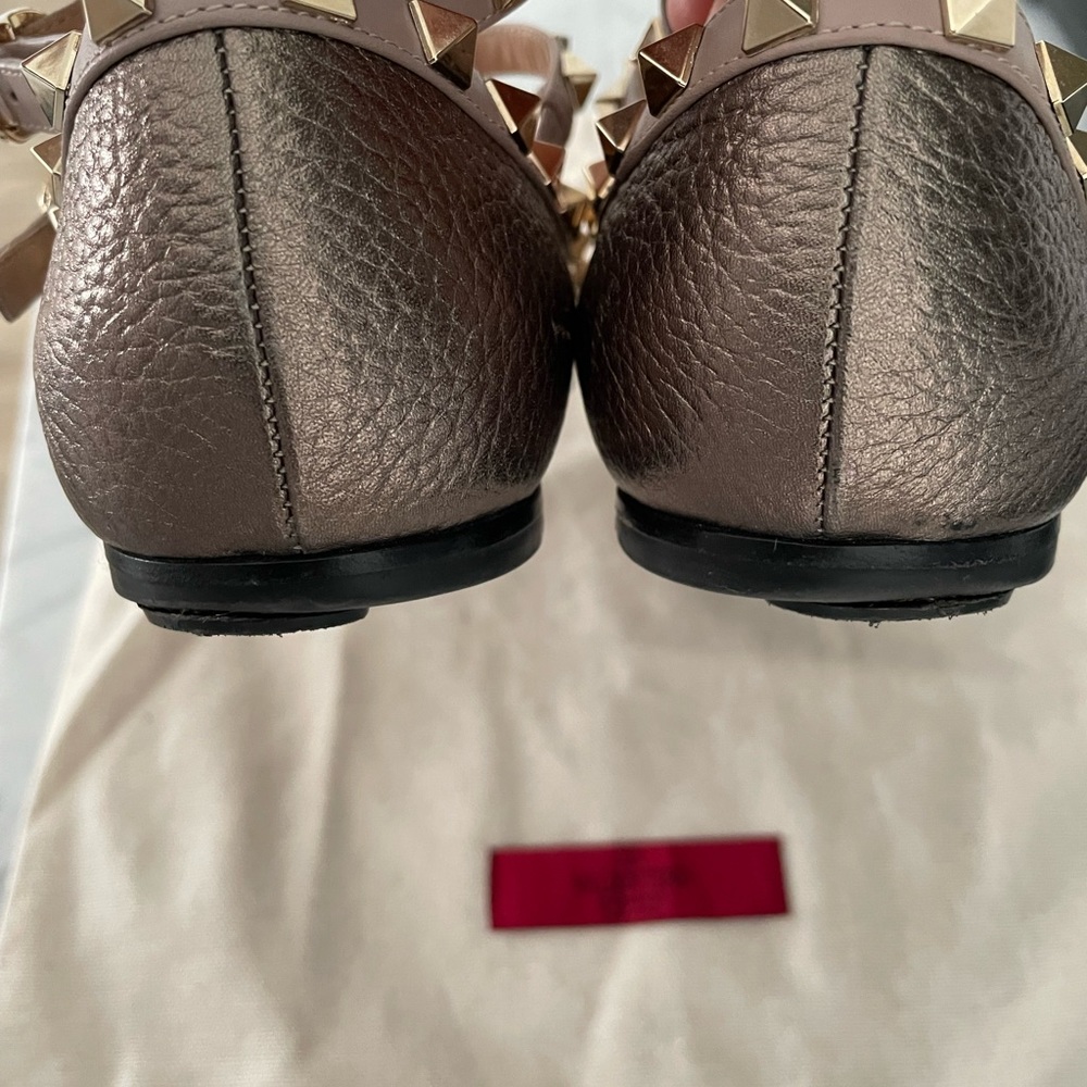 VALENTINO ROCKSTUD LEATHER FLATS - Picture 10 of 16
